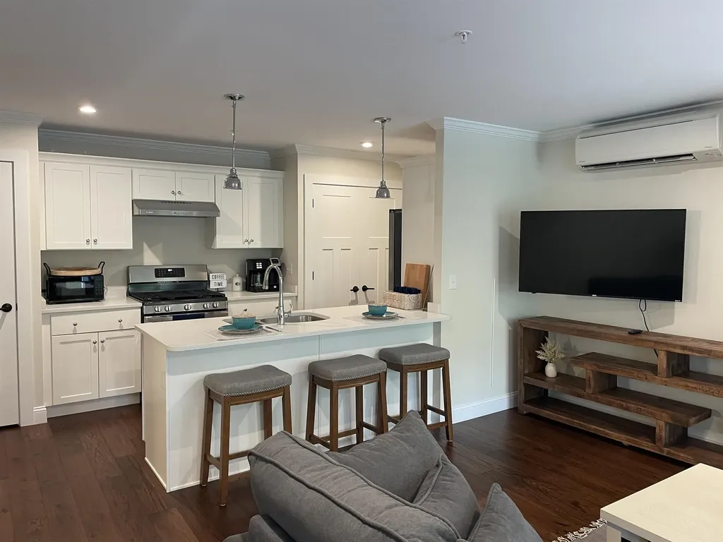 298 York Street York ME 03909