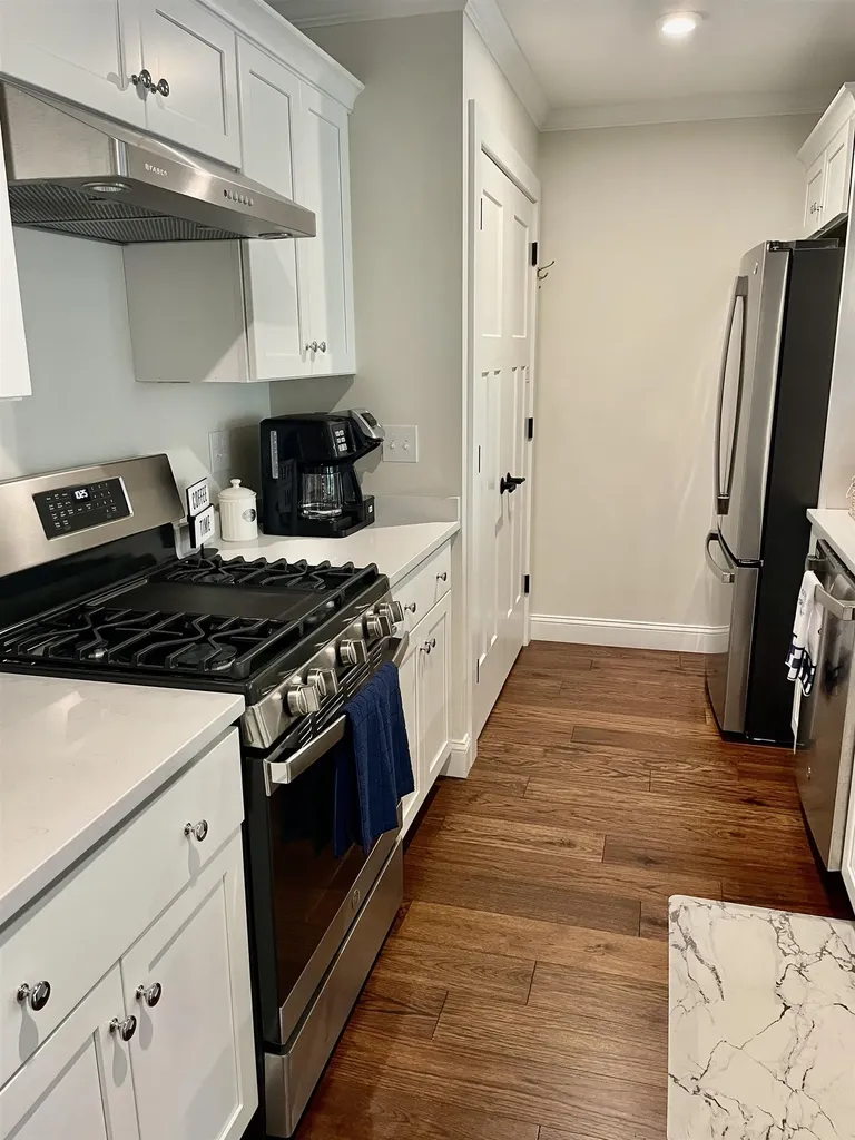 298 York Street York ME 03909