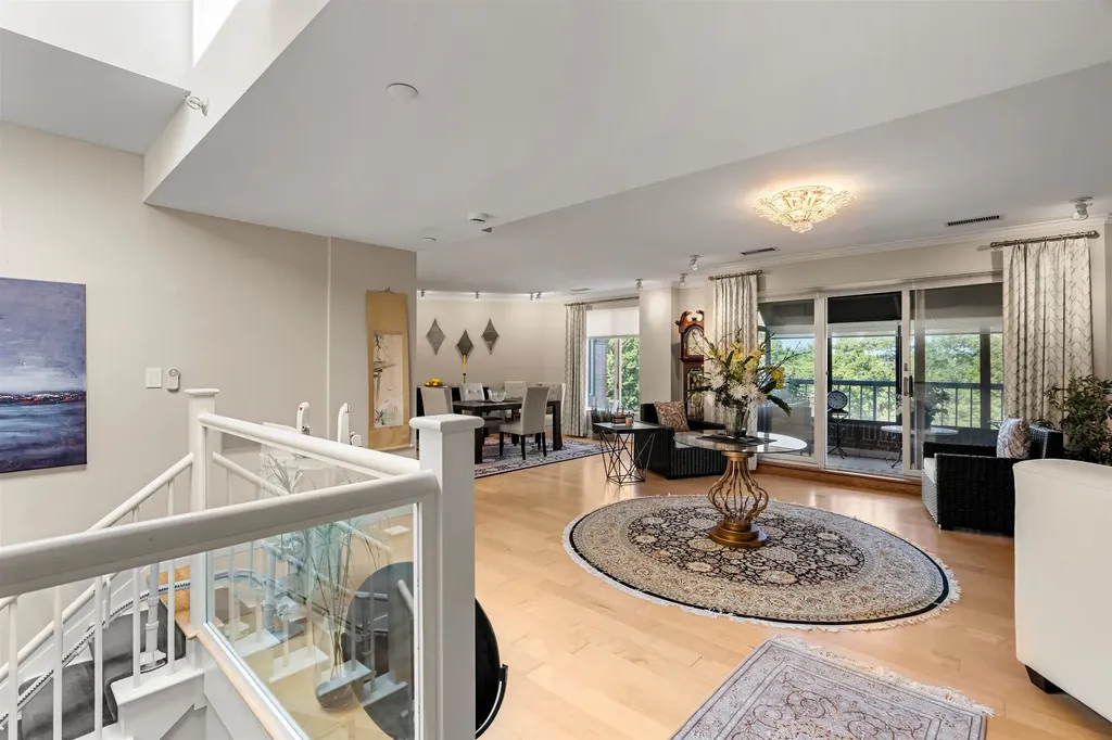 300 River Road Manchester NH 03104