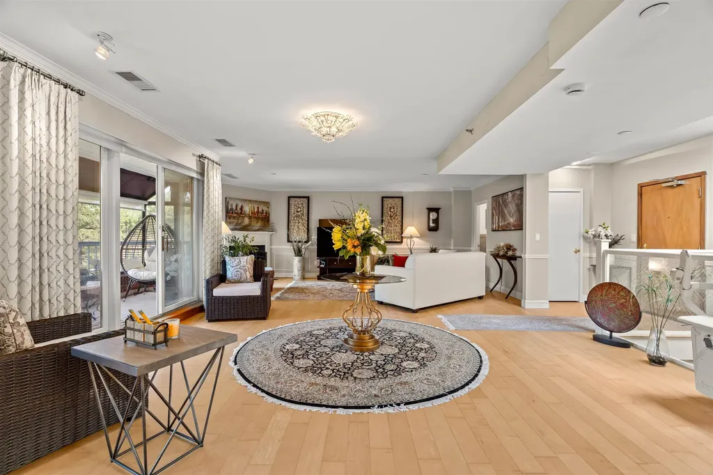 300 River Road Manchester NH 03104