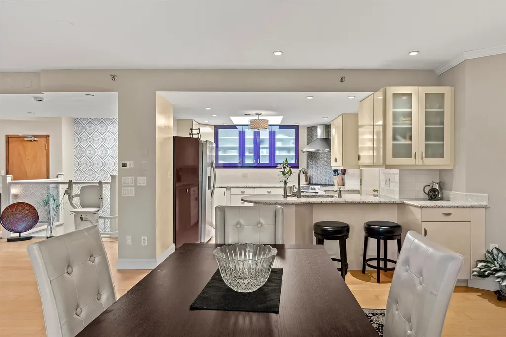 300 River Road Manchester NH 03104