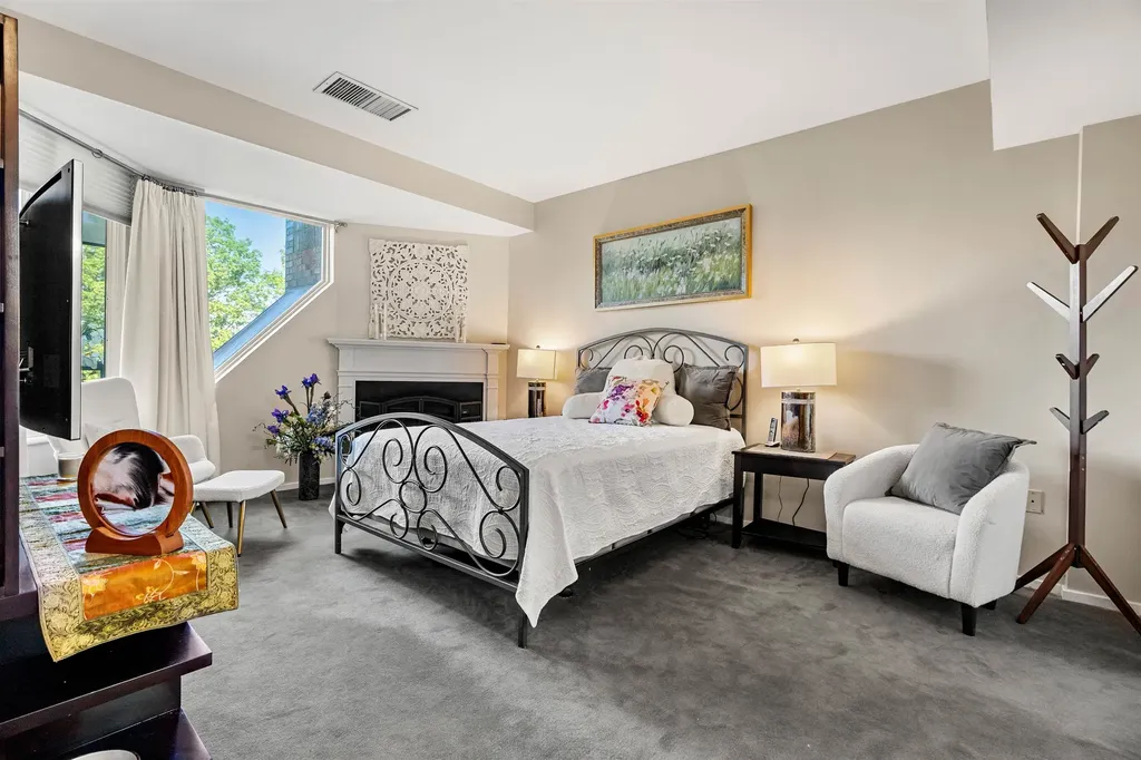 300 River Road Manchester NH 03104