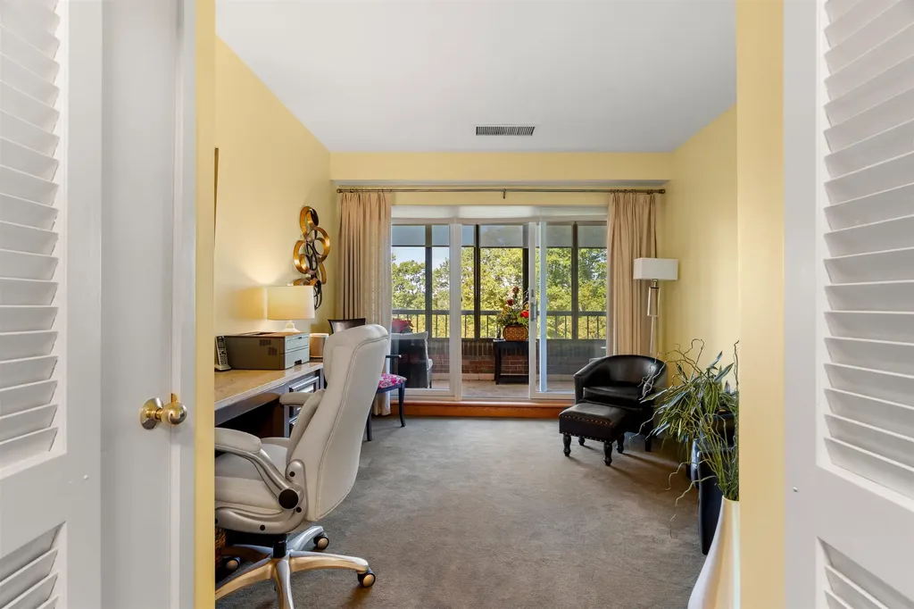 300 River Road Manchester NH 03104