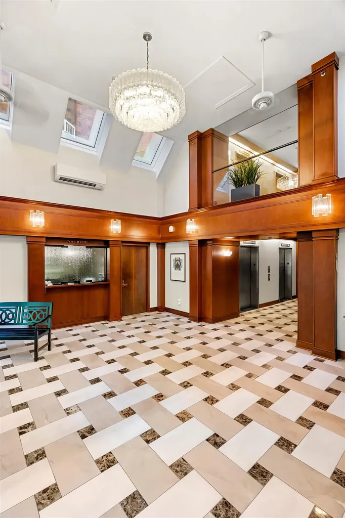 300 River Road Manchester NH 03104