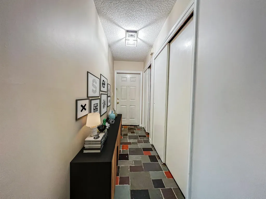 85 Bayberry Lane South Burlington VT 05403