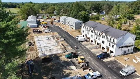 13 Birdie Grove Rochester NH 03839