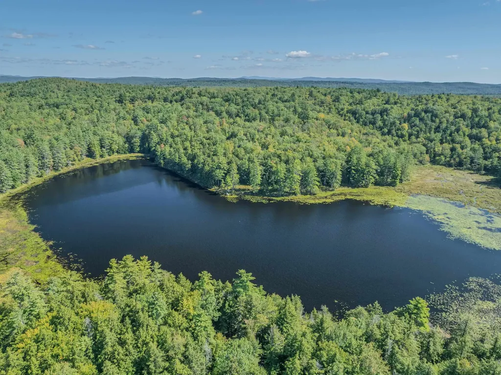 0000 Pumpkin Hill Road Warner NH 03278
