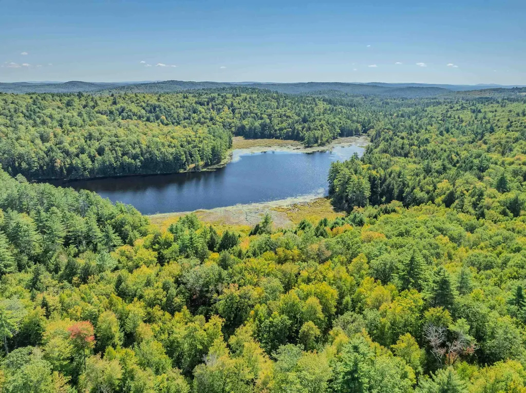 0000 Pumpkin Hill Road Warner NH 03278