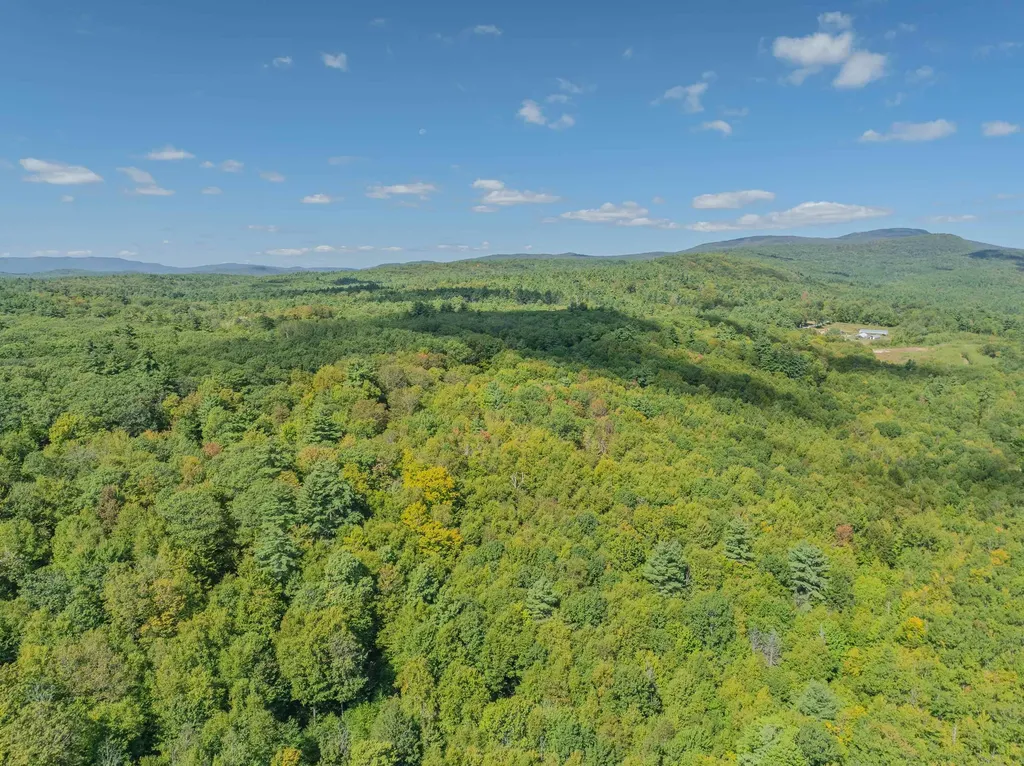 0000 Pumpkin Hill Road Warner NH 03278