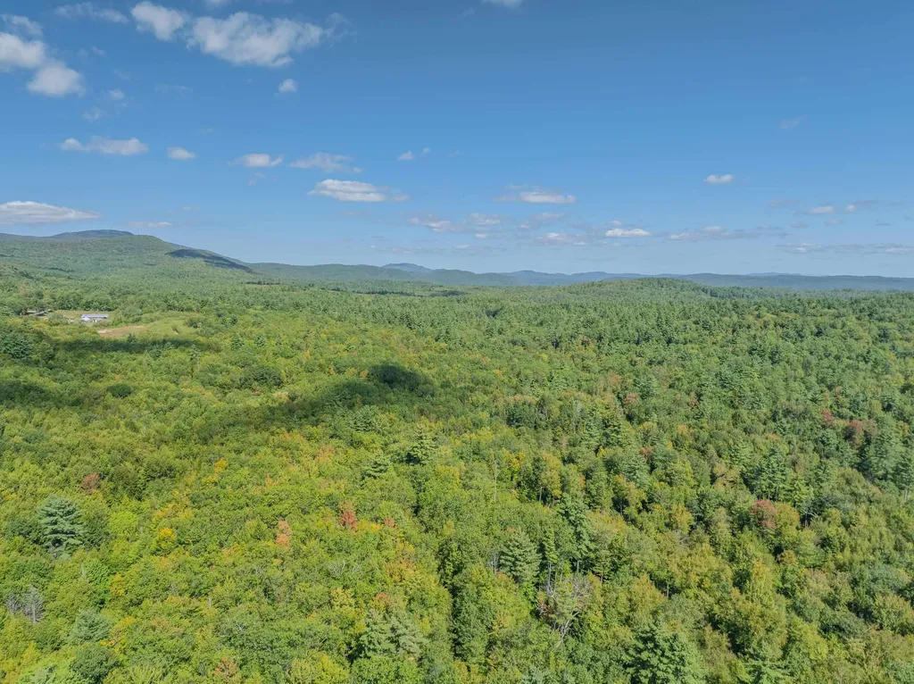 0000 Pumpkin Hill Road Warner NH 03278