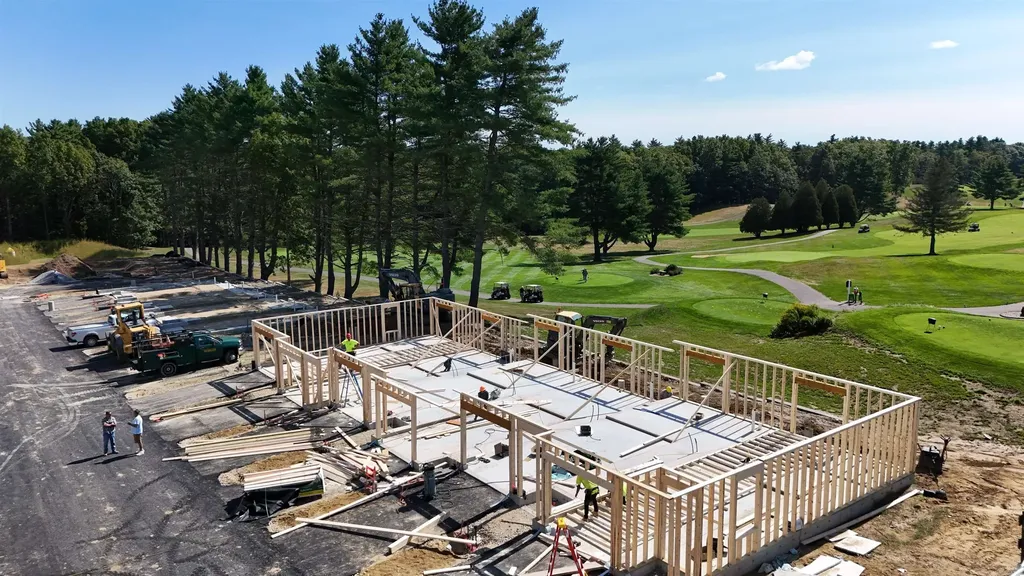 24 Birdie Grove Rochester NH 03839