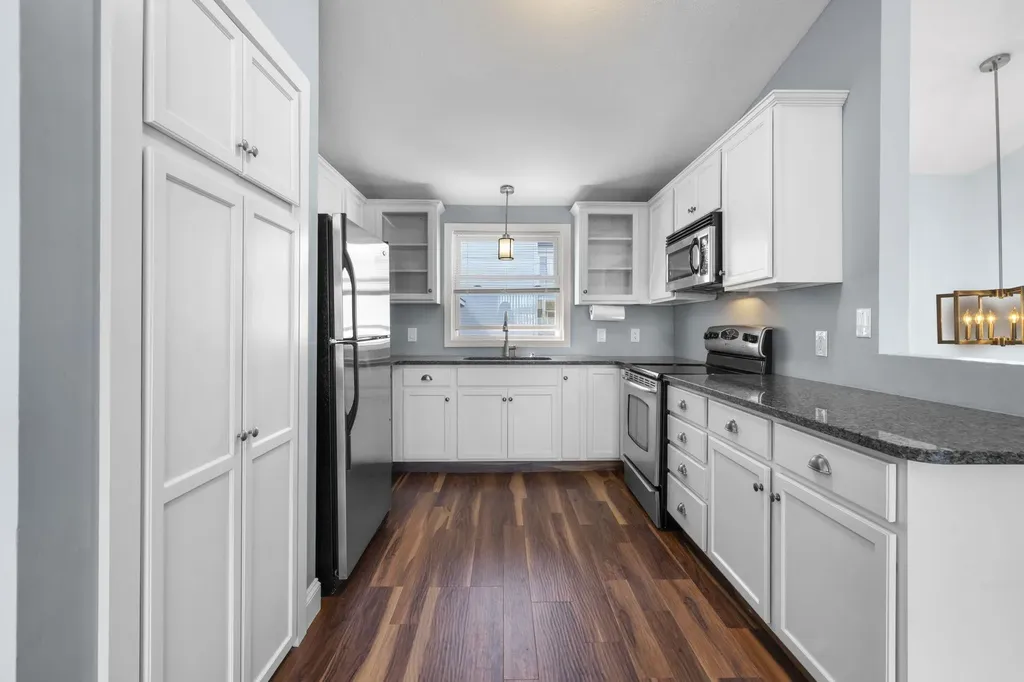 186 Dunbarton Road Manchester NH 03102