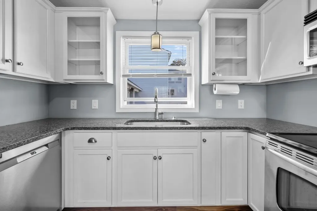 186 Dunbarton Road Manchester NH 03102