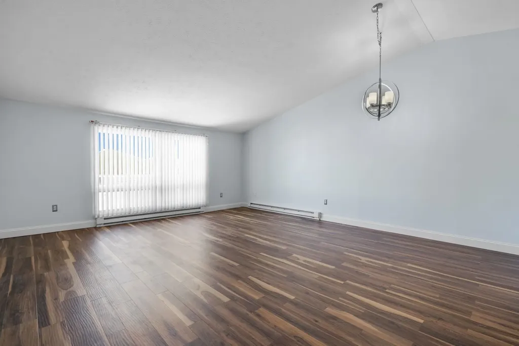 186 Dunbarton Road Manchester NH 03102