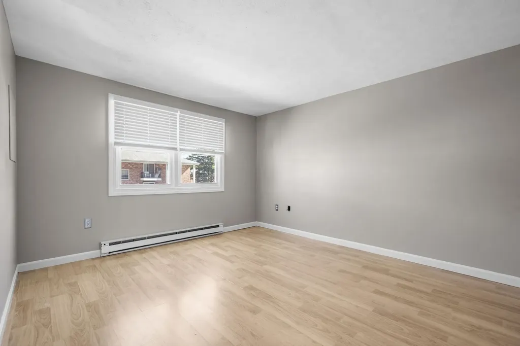 186 Dunbarton Road Manchester NH 03102