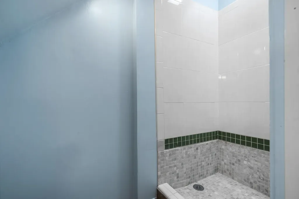 186 Dunbarton Road Manchester NH 03102