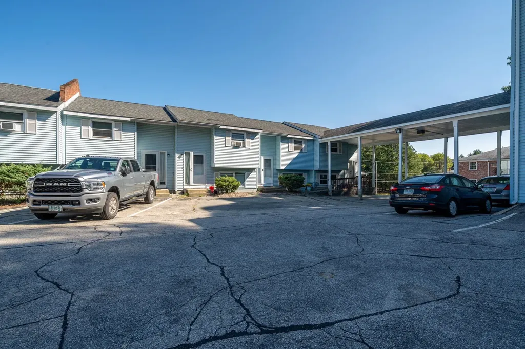 186 Dunbarton Road Manchester NH 03102