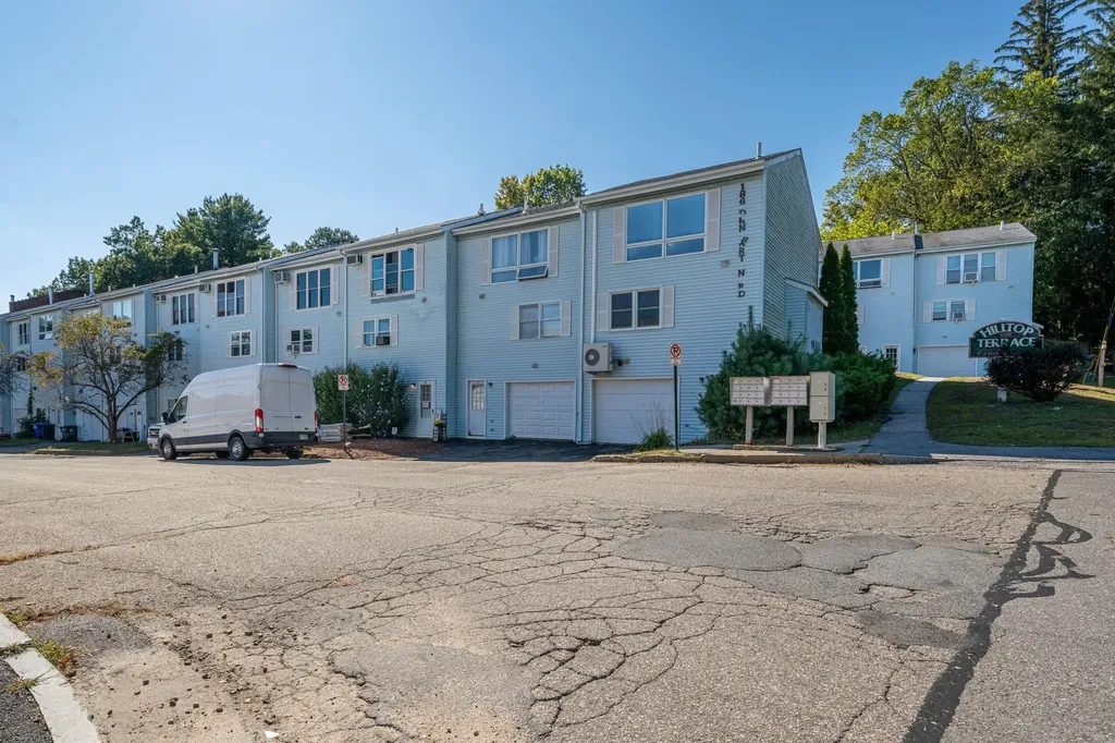 186 Dunbarton Road Manchester NH 03102
