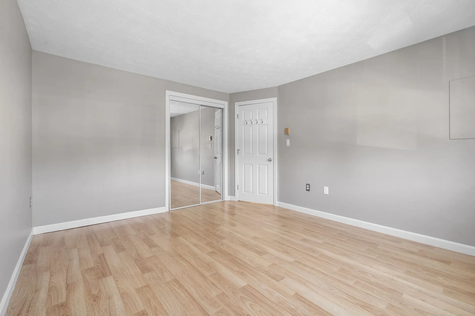 186 Dunbarton Road Manchester NH 03102