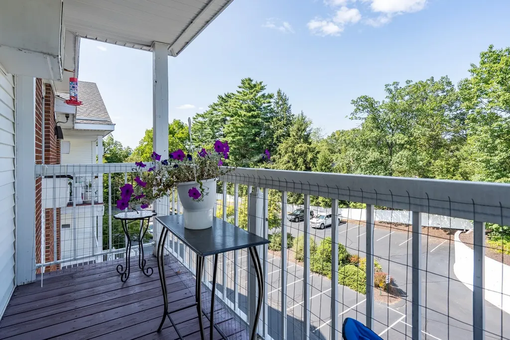 490 River Road Manchester NH 03104