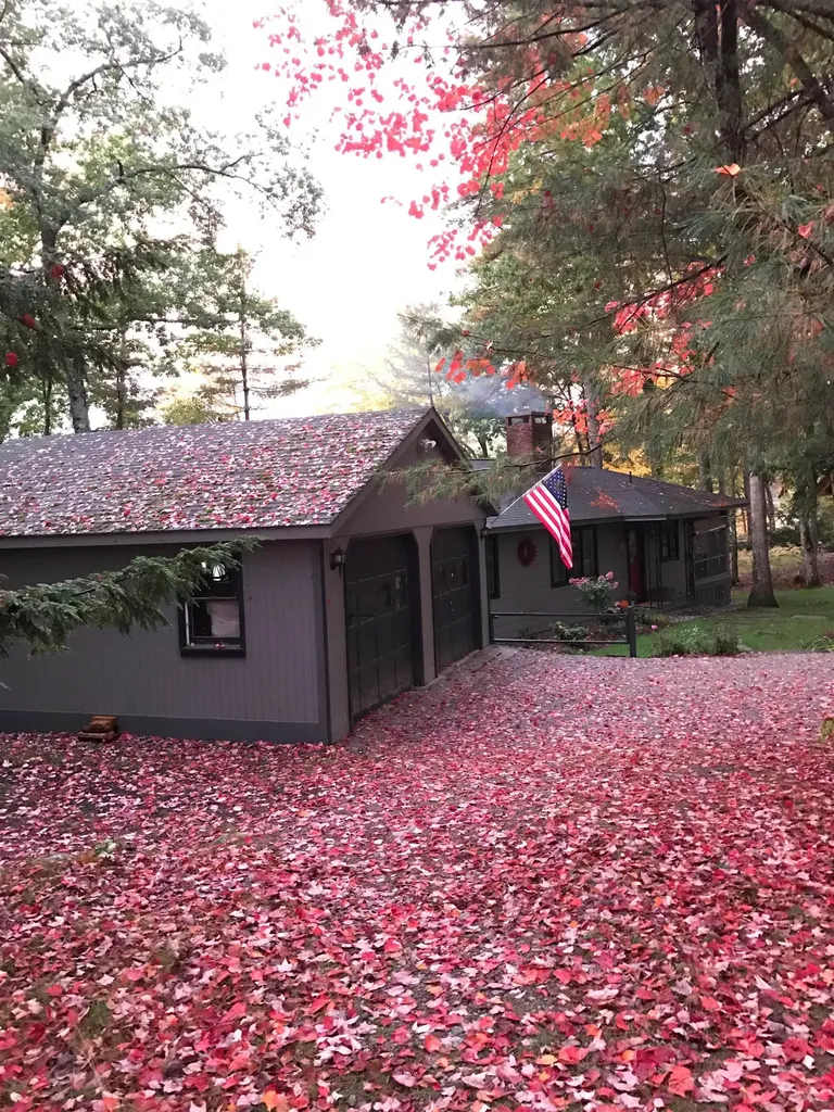 19 Mirror Lake Drive Tuftonboro NH 03853