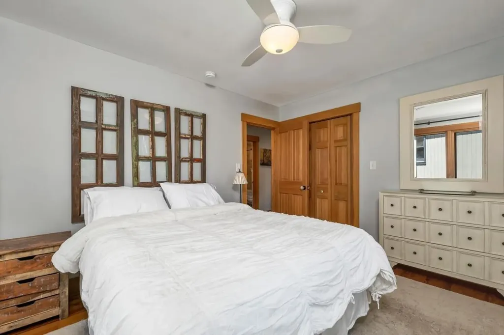 19 Mirror Lake Drive Tuftonboro NH 03853