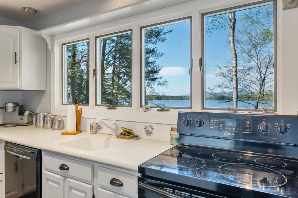 487 Forest Road Wolfeboro NH 03894