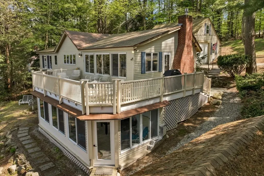 487 Forest Road Wolfeboro NH 03894