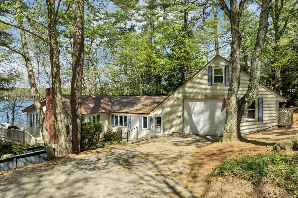 487 Forest Road Wolfeboro NH 03894