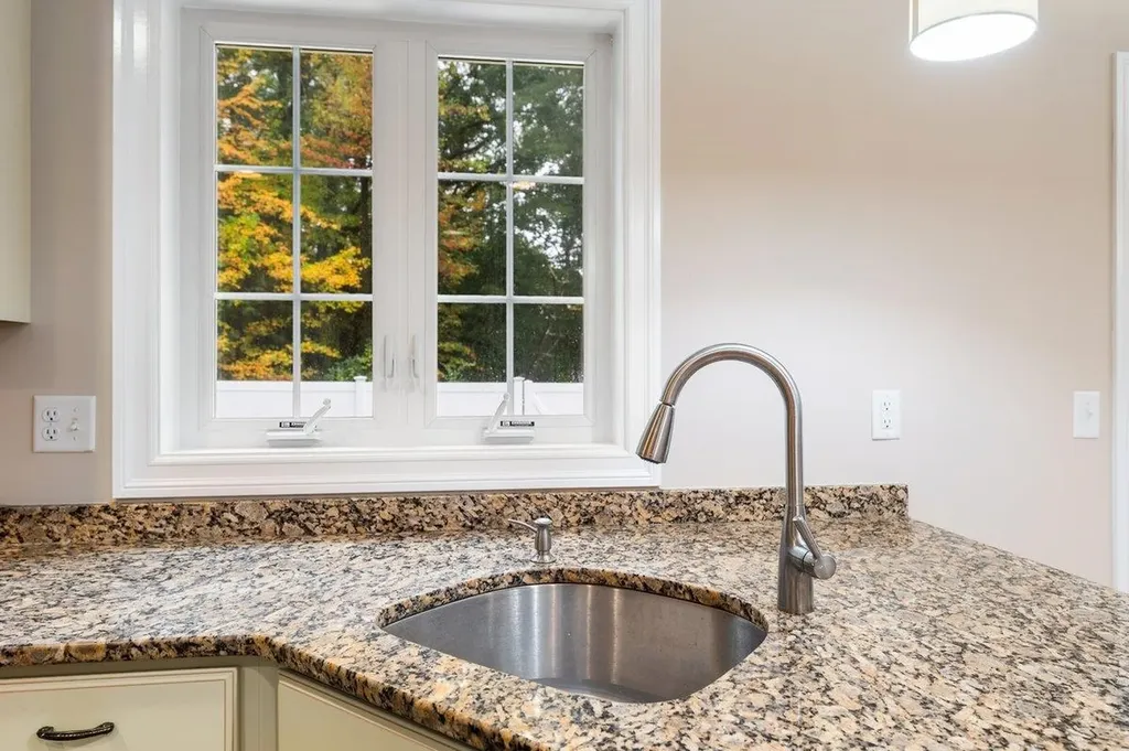 51 Legacy Drive Nashua NH 03062