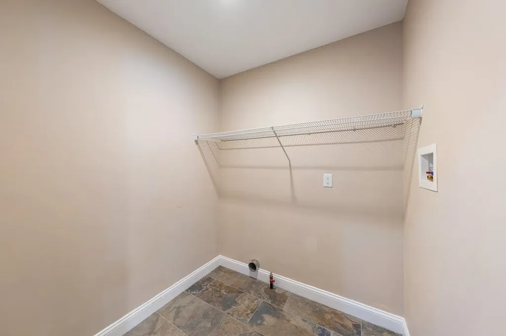 51 Legacy Drive Nashua NH 03062