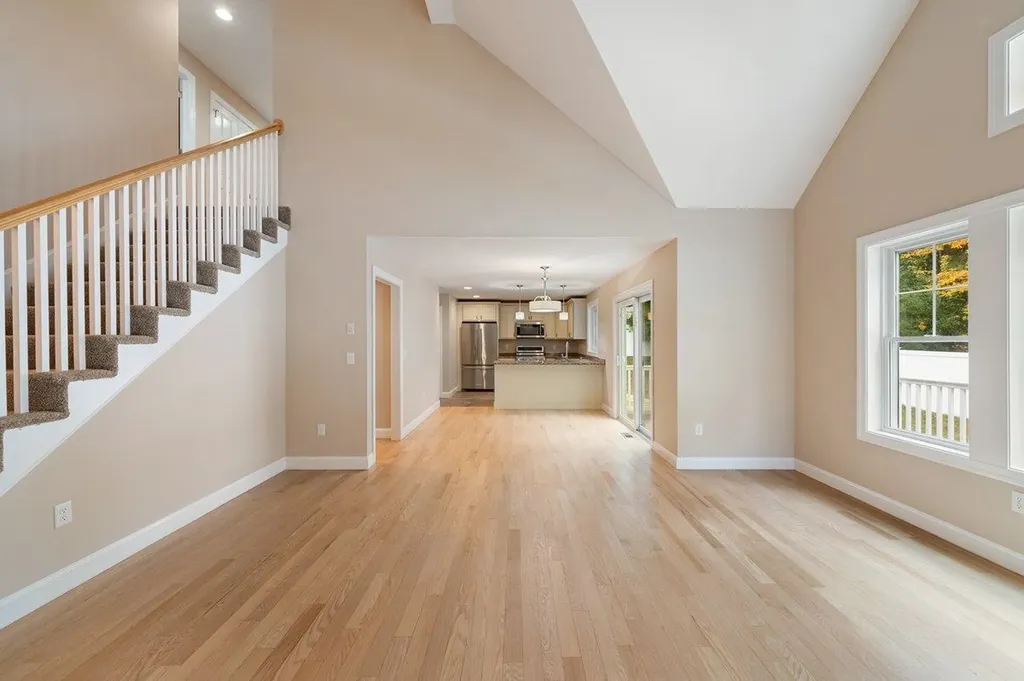 51 Legacy Drive Nashua NH 03062