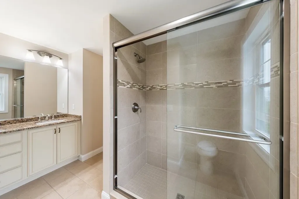 51 Legacy Drive Nashua NH 03062