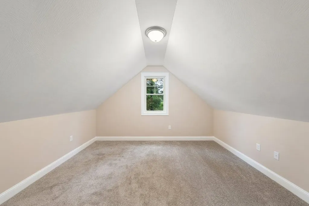 51 Legacy Drive Nashua NH 03062