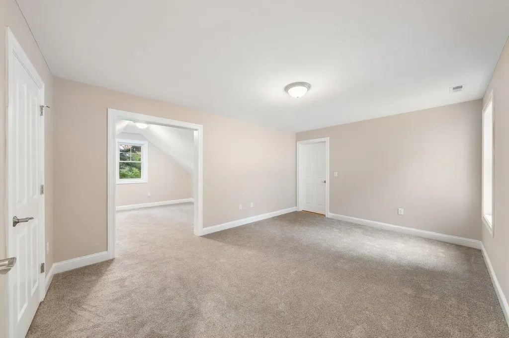 51 Legacy Drive Nashua NH 03062