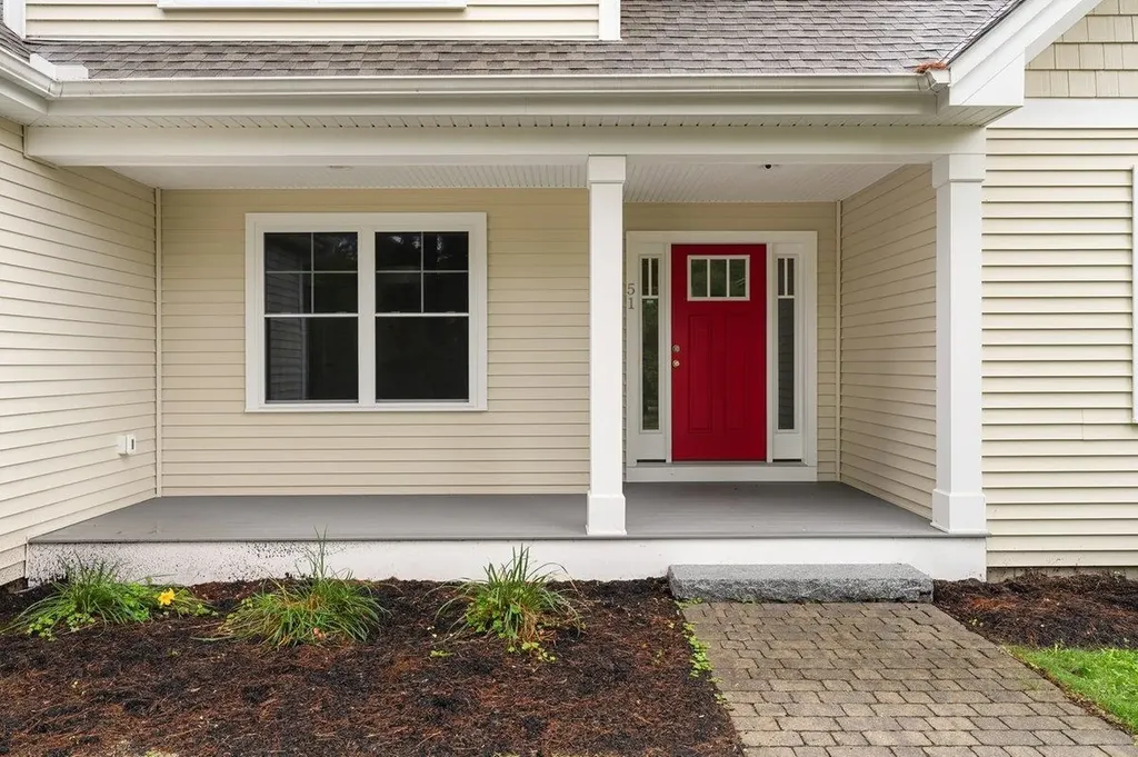 51 Legacy Drive Nashua NH 03062