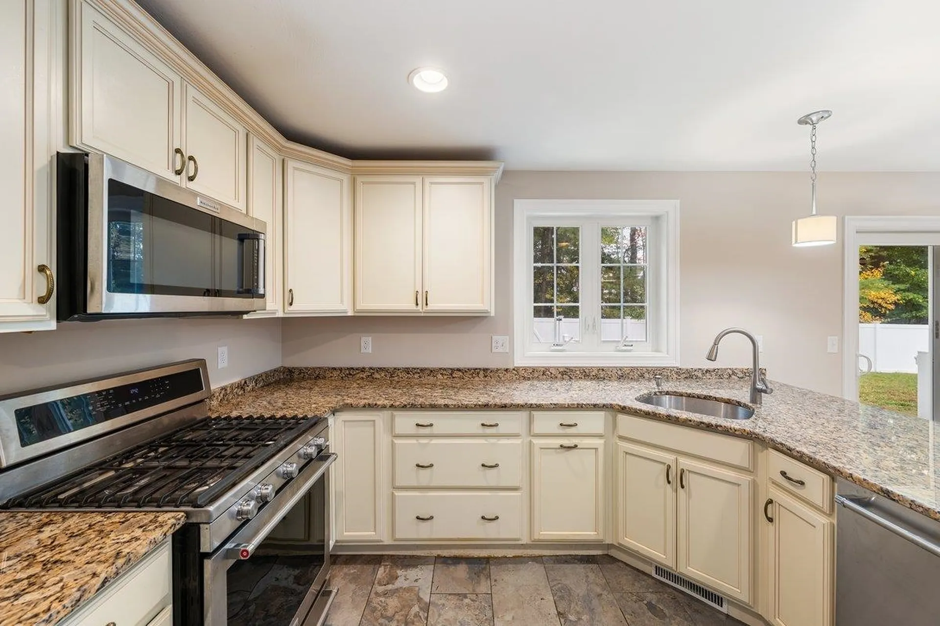 51 Legacy Drive Nashua NH 03062