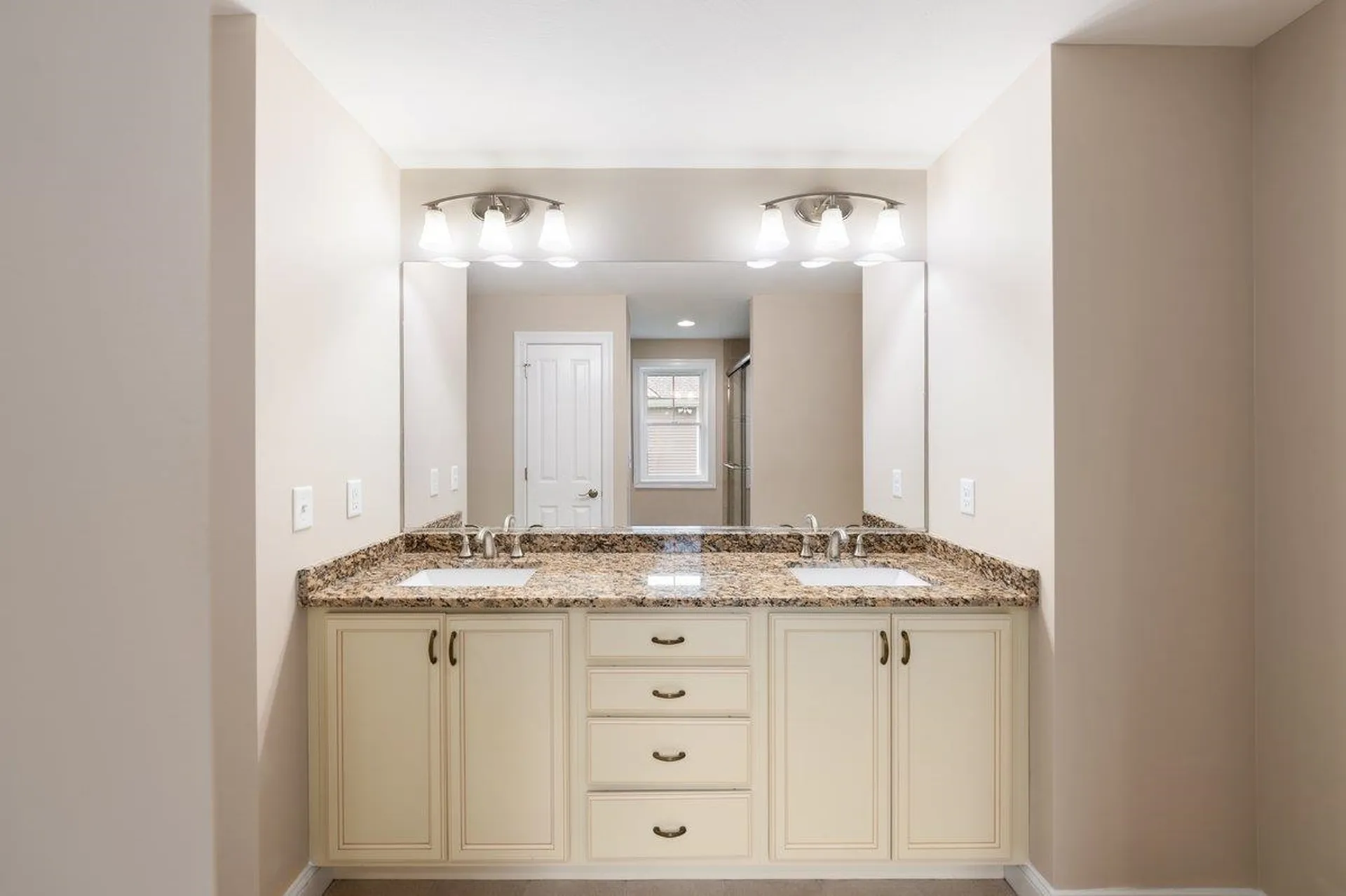 51 Legacy Drive Nashua NH 03062