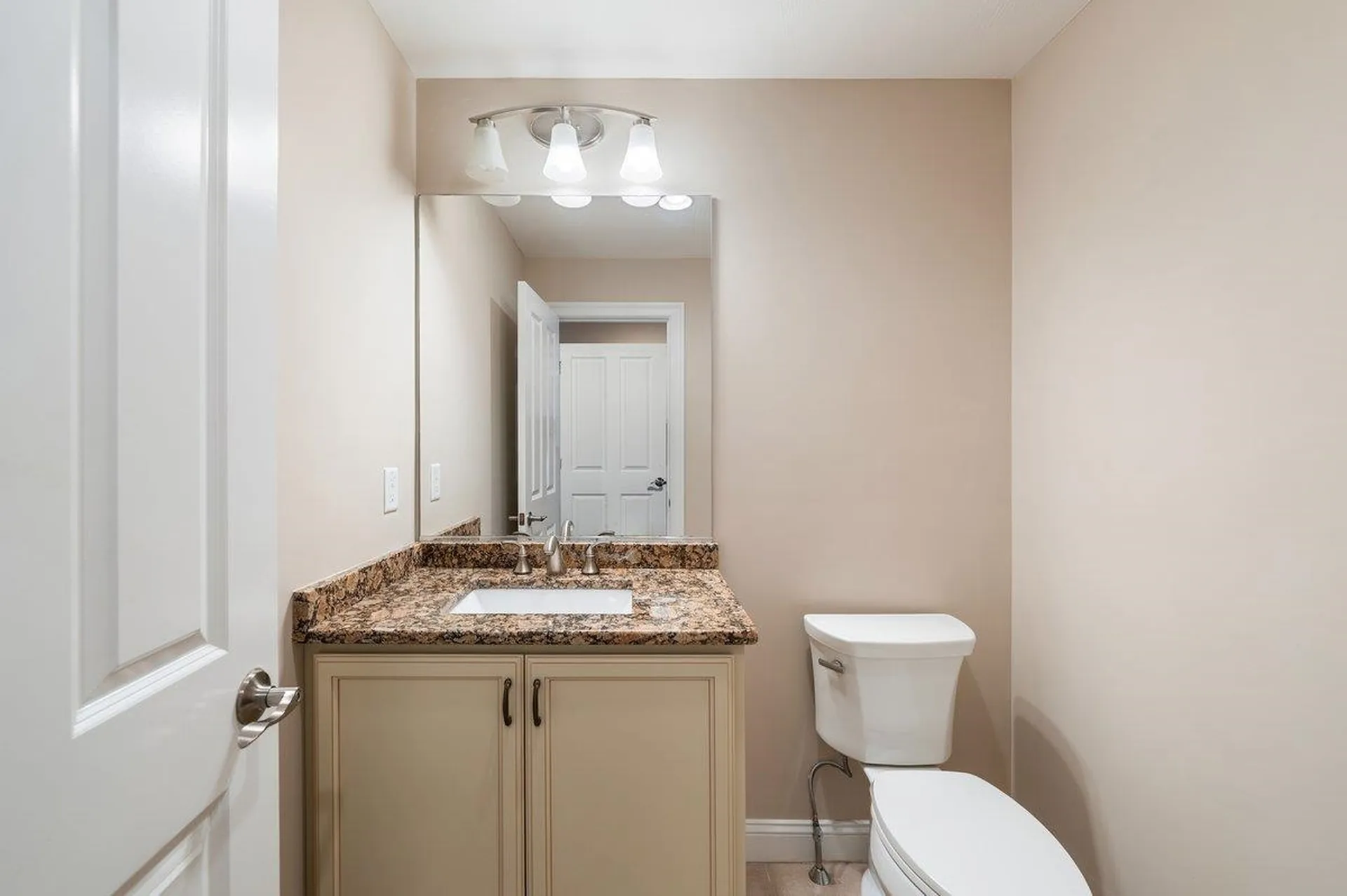 51 Legacy Drive Nashua NH 03062