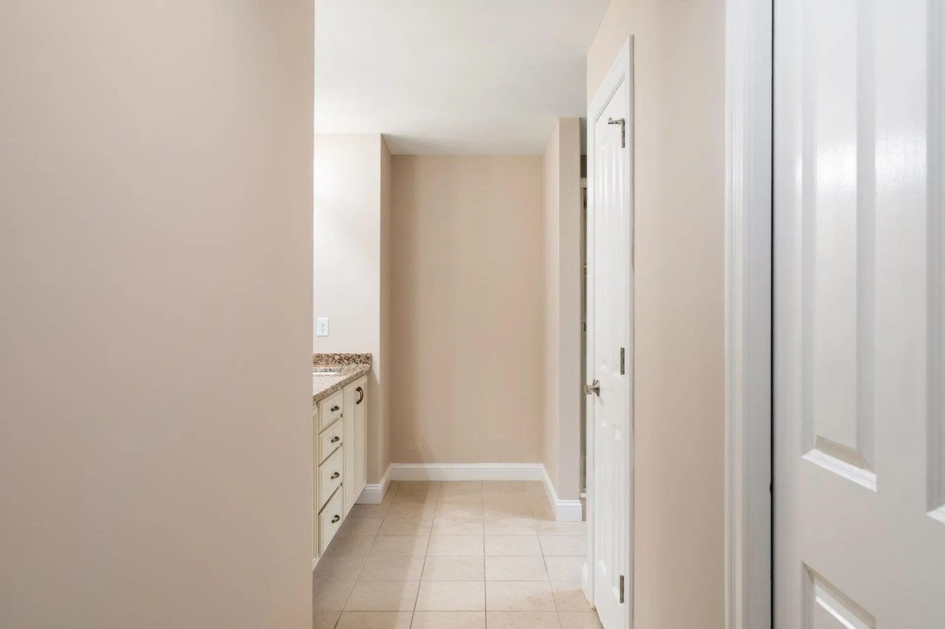 51 Legacy Drive Nashua NH 03062