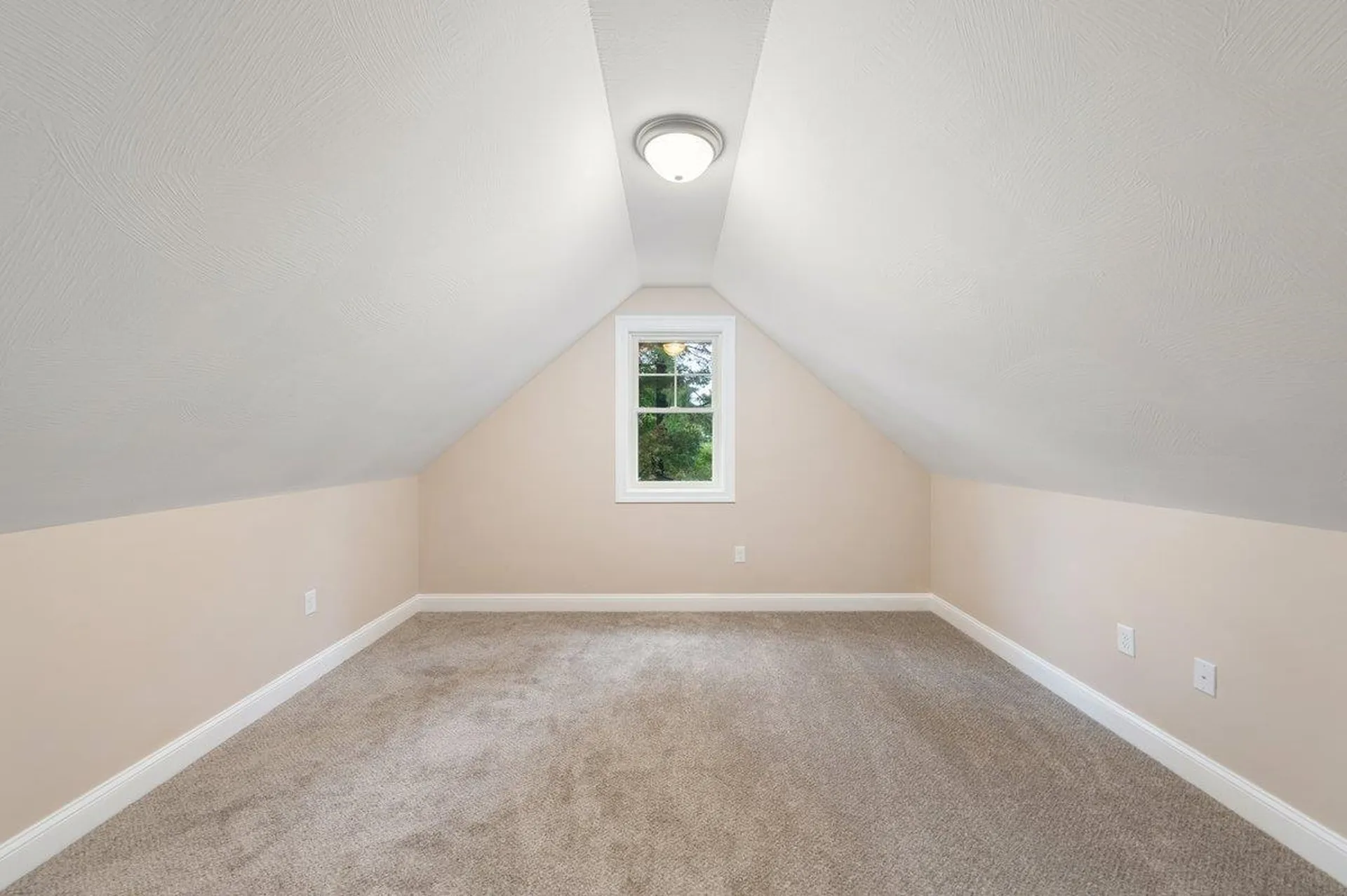 51 Legacy Drive Nashua NH 03062