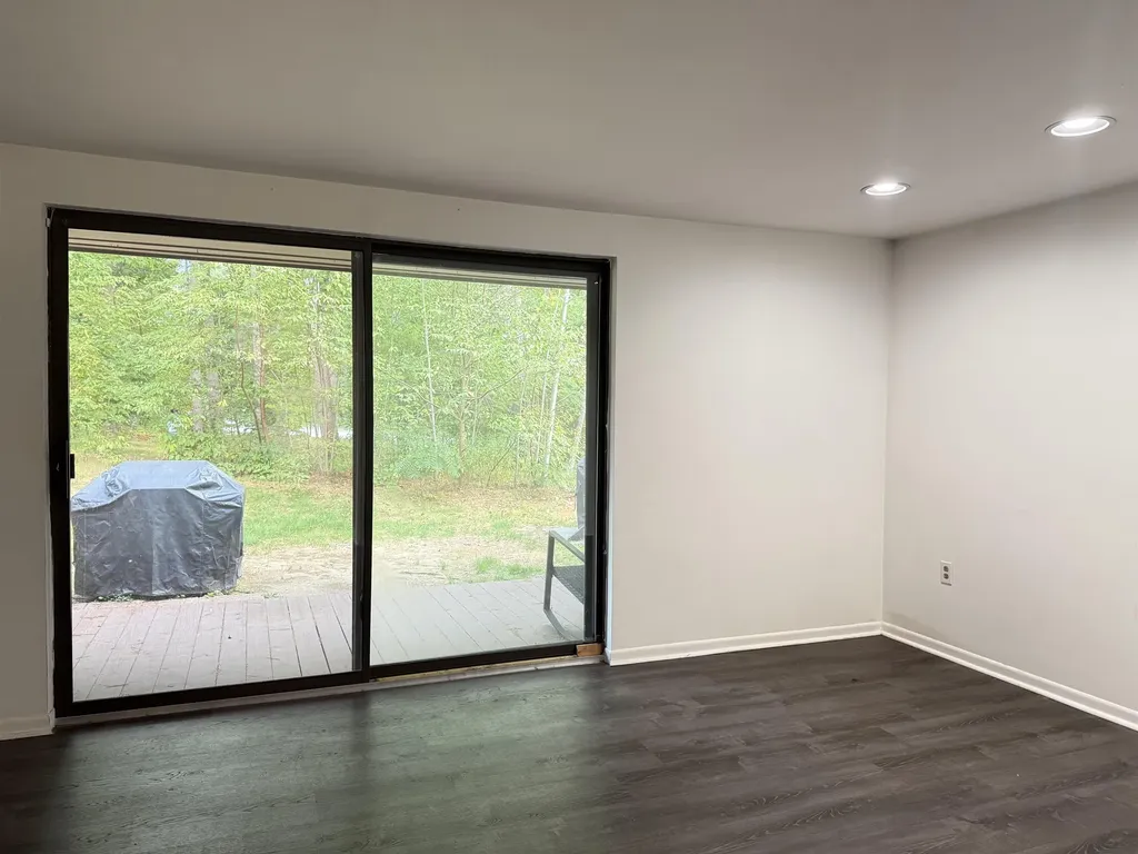 4 Churchill Court Bedford NH 03110