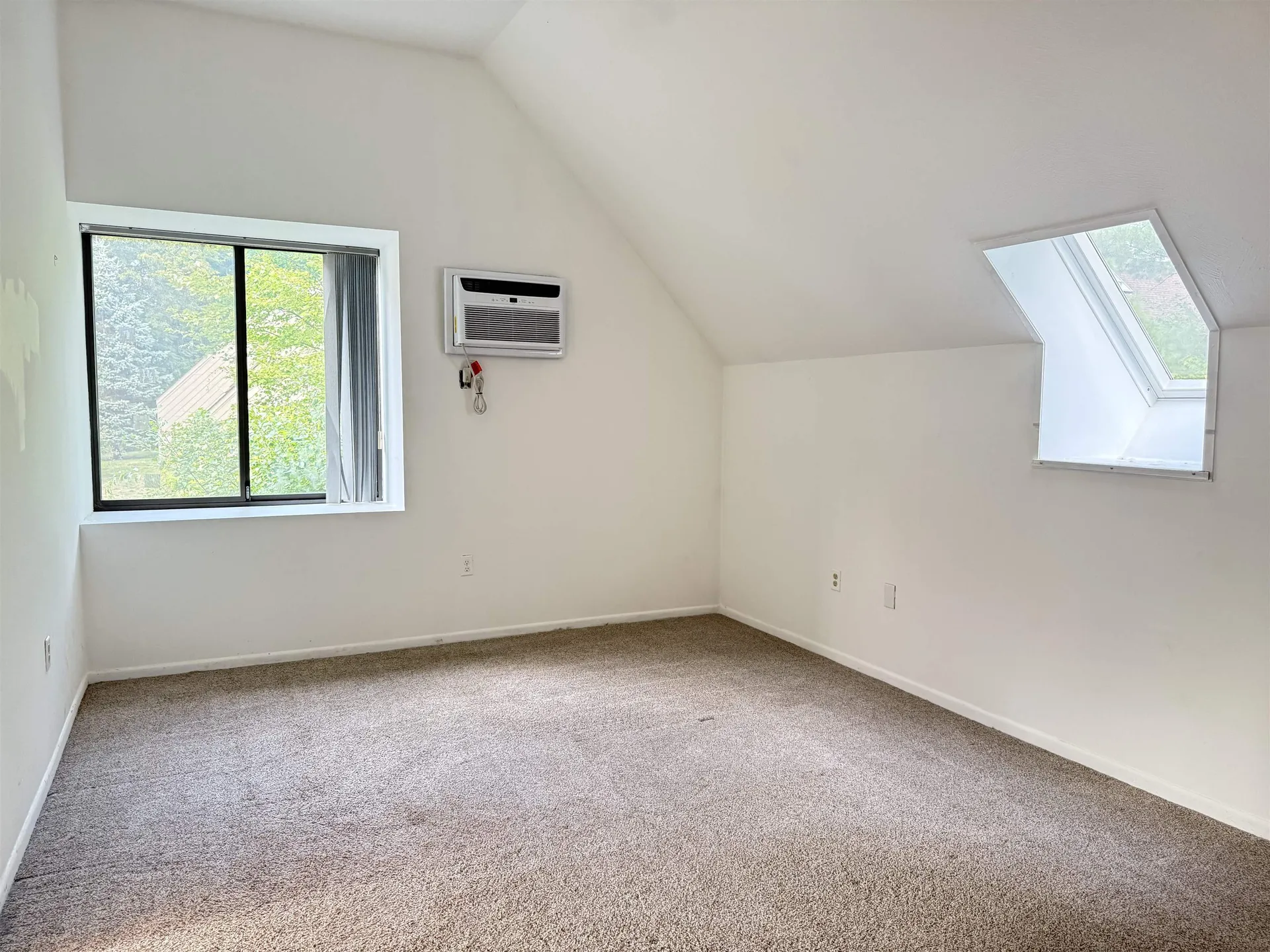 4 Churchill Court Bedford NH 03110