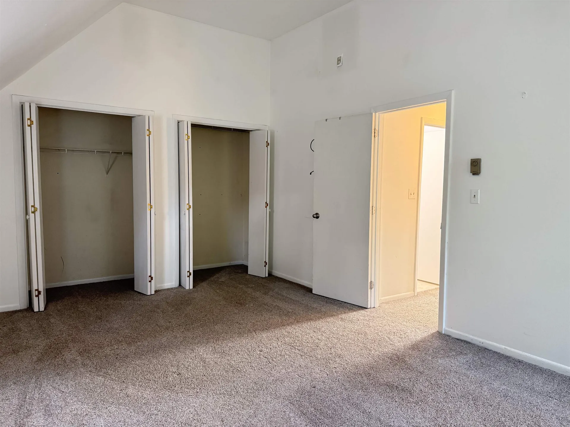 4 Churchill Court Bedford NH 03110