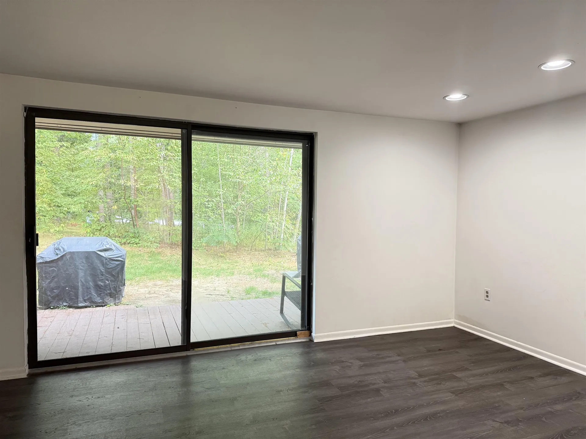 4 Churchill Court Bedford NH 03110