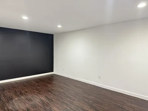 4 Churchill Court Bedford NH 03110