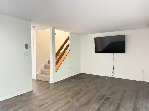 4 Churchill Court Bedford NH 03110