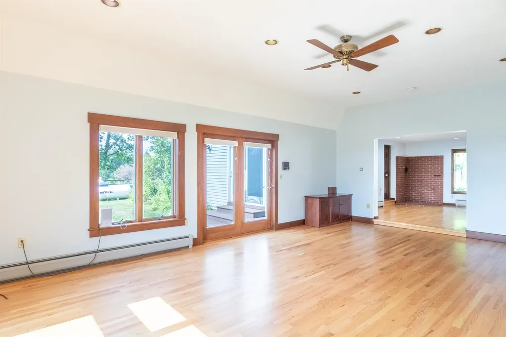 586 Old Coach Road Lyndon VT 05851