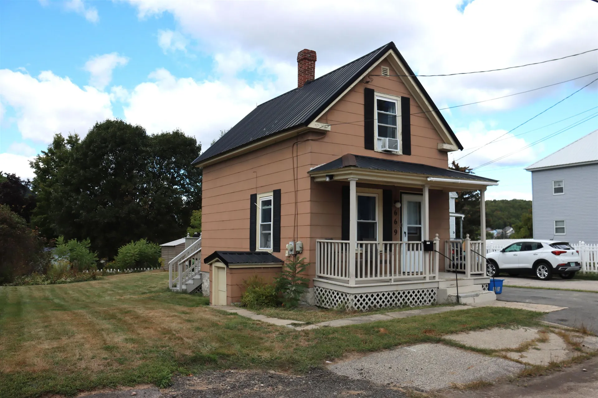 669 Hampshire Street Berlin NH 03570