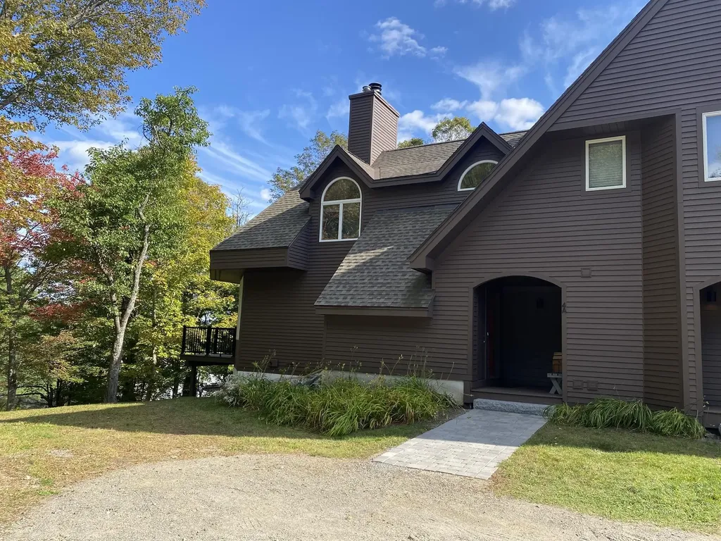 11 Dutchman Lane Wilmington VT 05363